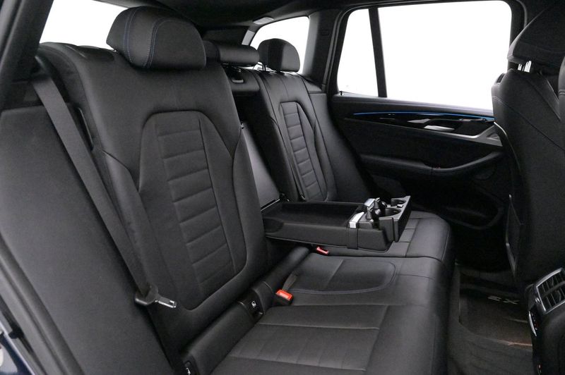 BMW iX3 bild 21
