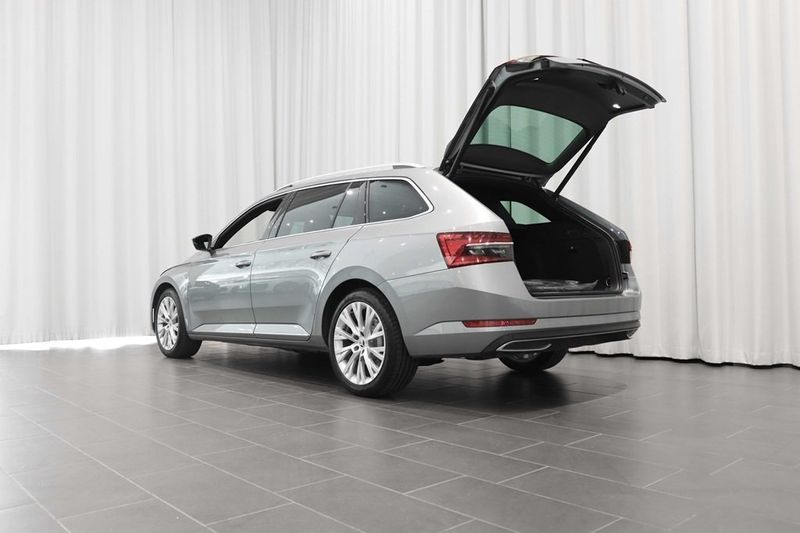 Skoda Superb bild 4