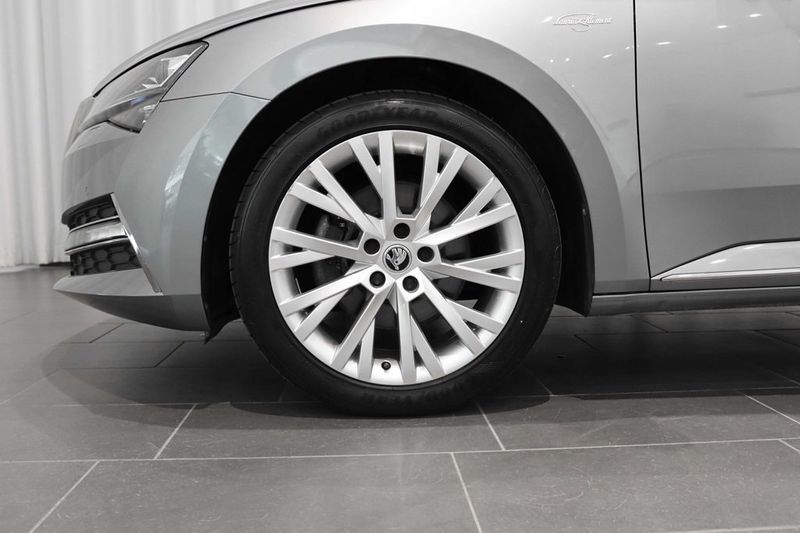 Skoda Superb bild 8