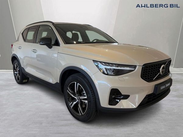 Volvo XC40 B3 FWD Bensin Plus Dark, OUTLET, Klimatpaket,... - 2025