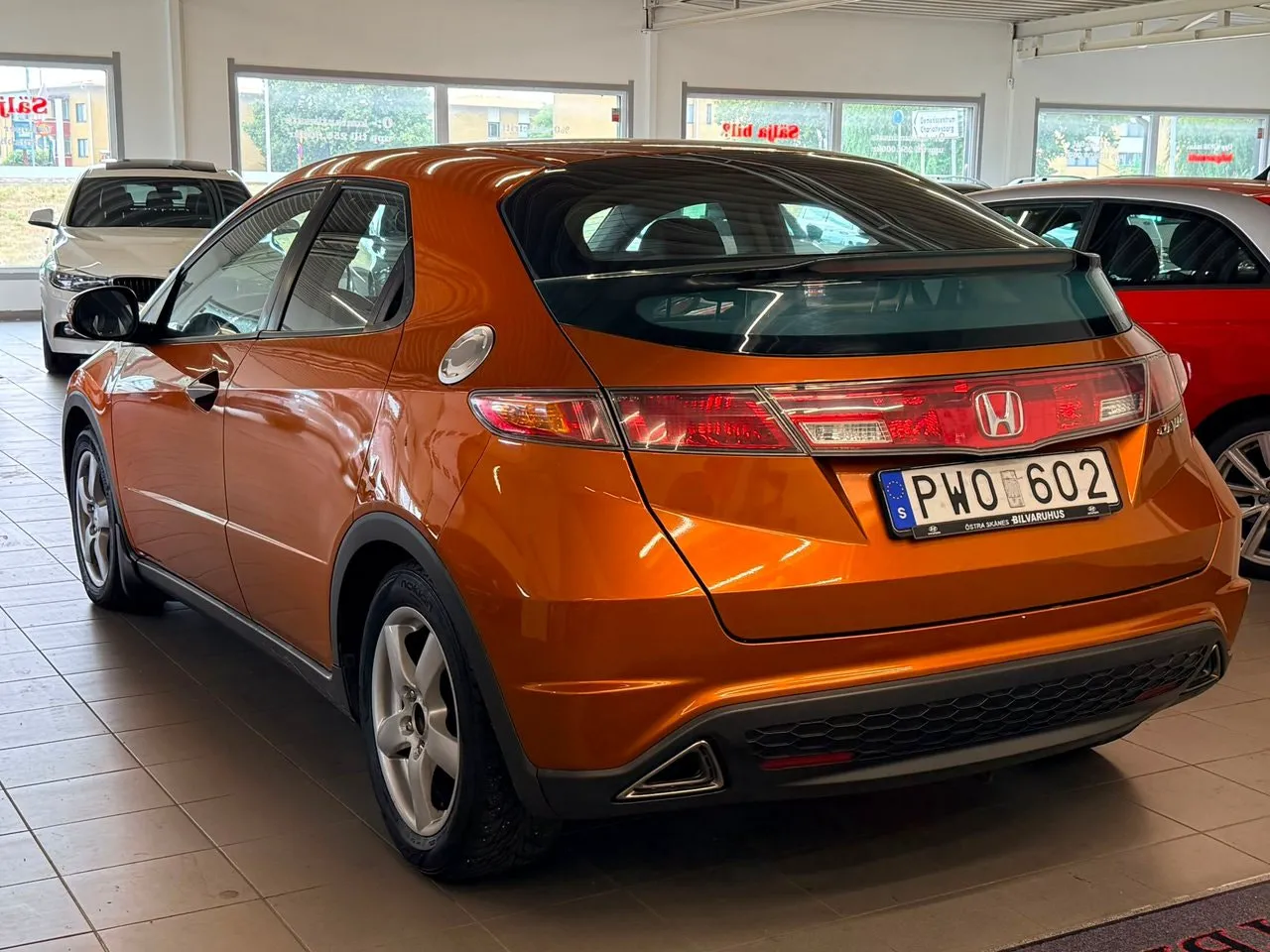 Vehicle image 13