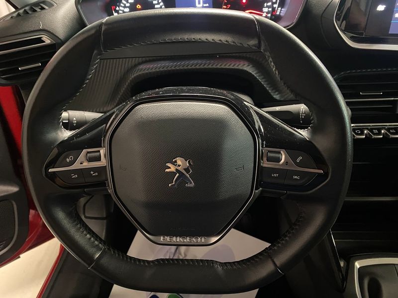 Peugeot 208 bild 17