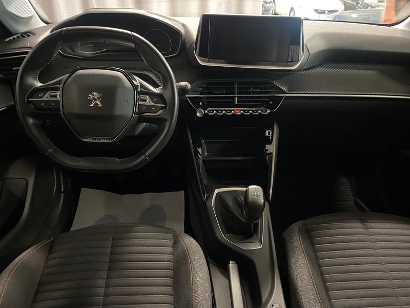 Peugeot 208 bild 8