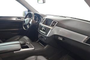 Mercedes ML350 bild 8