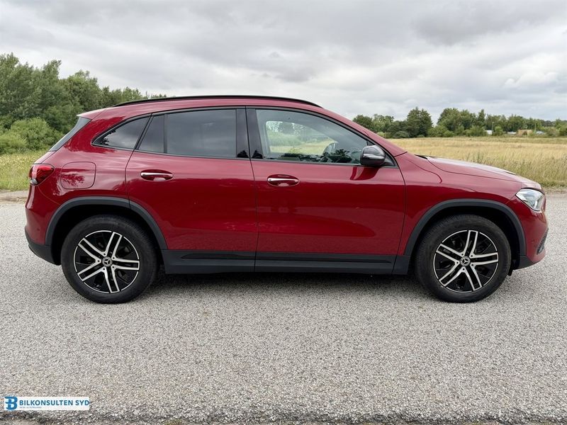 Mercedes GLA250 bild 21