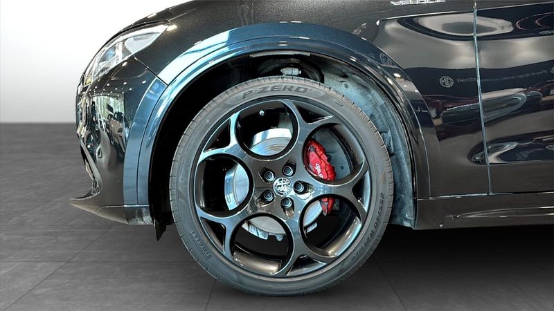 Alfa Romeo Stelvio bild 9
