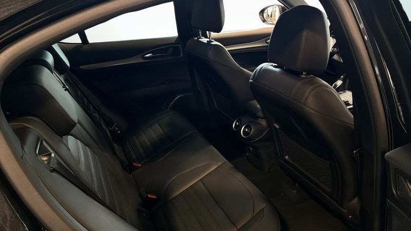 Alfa Romeo Stelvio bild 5