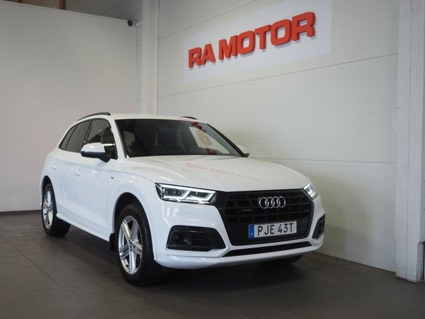 Audi Q5 40 TDI Quattro S Tronic S-Line Kamera D-Värm Dragkrok - 2019