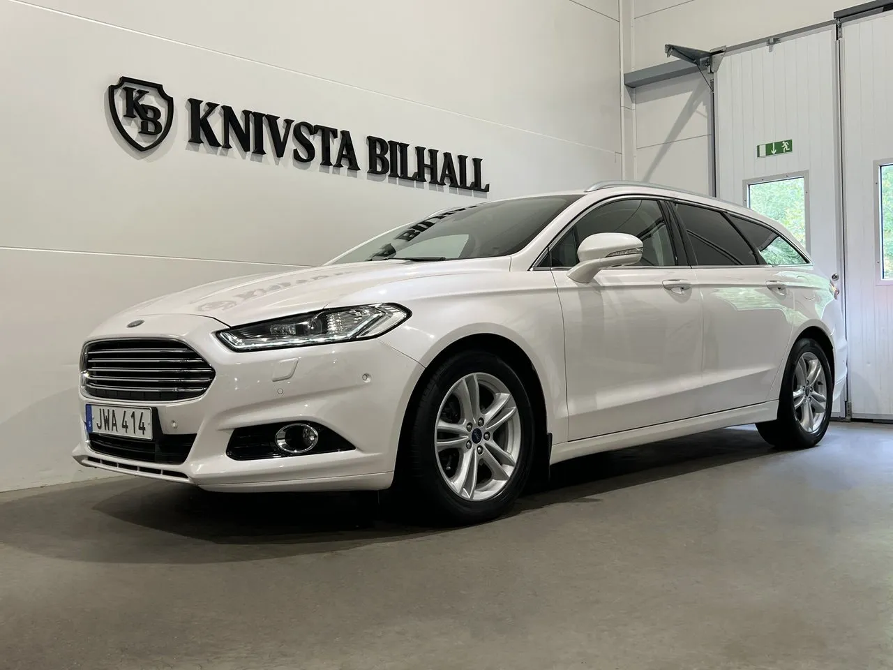 Vehicle image 21