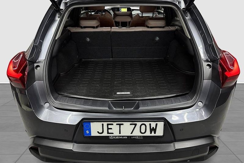 Lexus UX bild 4