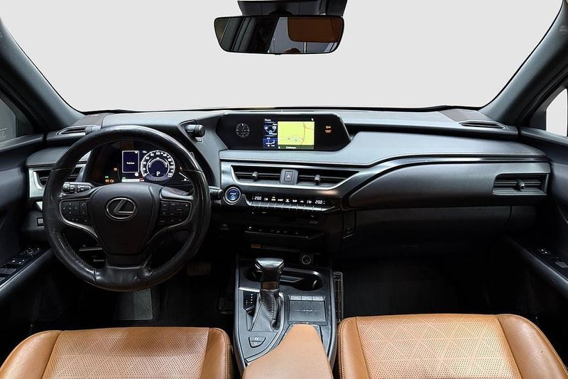 Lexus UX bild 11