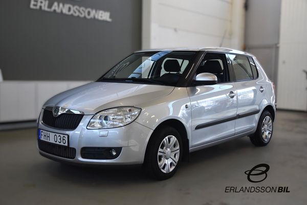 Skoda Fabia 1.6 TipTronic Ambiente NYSERVAD 1 BRUKARE - 2009