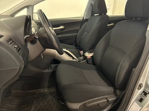Toyota Auris bild 10