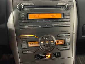 Toyota Auris bild 16