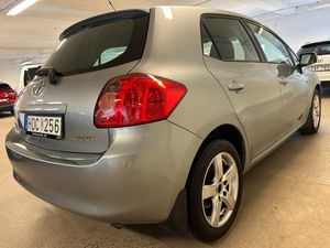 Toyota Auris bild 5