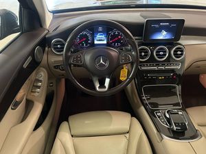 Mercedes GLC220 bild 13
