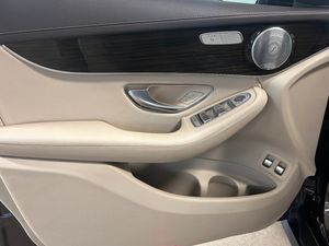 Mercedes GLC220 bild 4