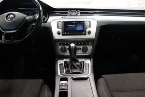 Volkswagen Passat bild 15