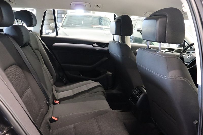 Volkswagen Passat bild 12