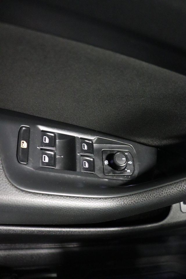 Volkswagen Passat bild 24