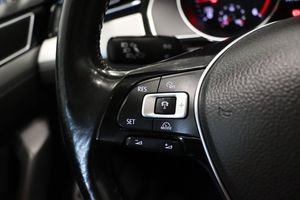 Volkswagen Passat bild 17