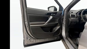 Mitsubishi Eclipse Cross bild 11