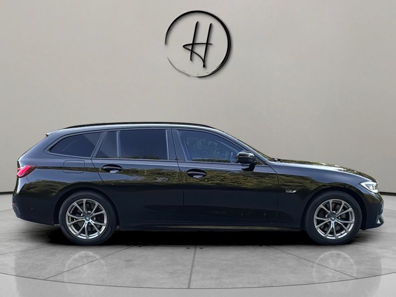 BMW 330 bild 7