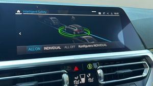 BMW 330 bild 16