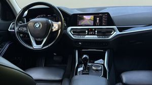 BMW 330 bild 9