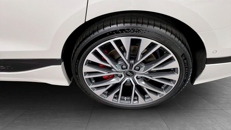 Audi A6 e-tron bild 6