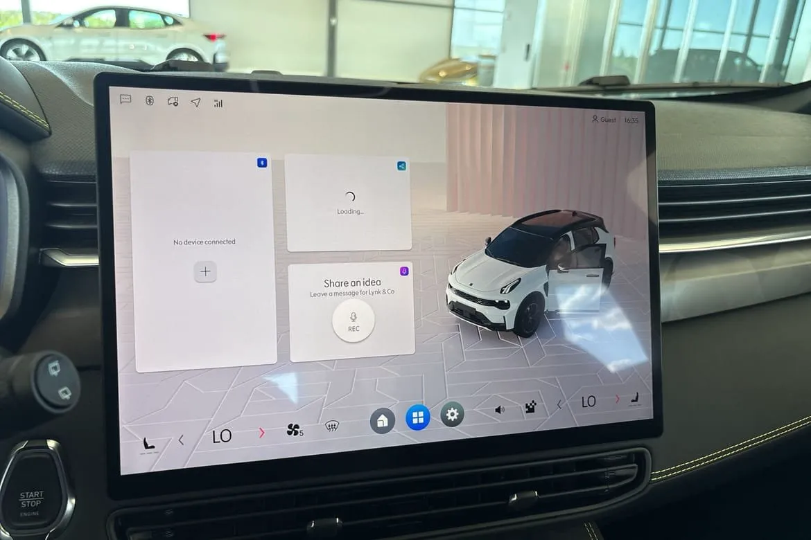 Vehicle image 18