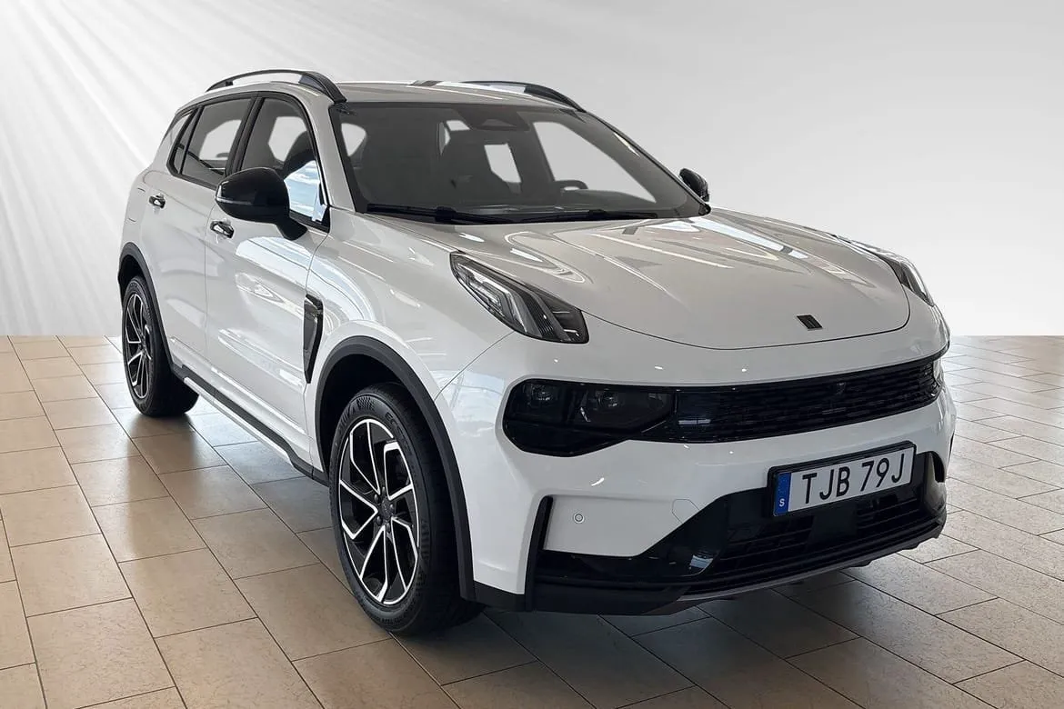 Vehicle image 4