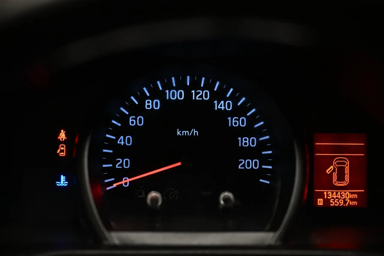 Vehicle image 21
