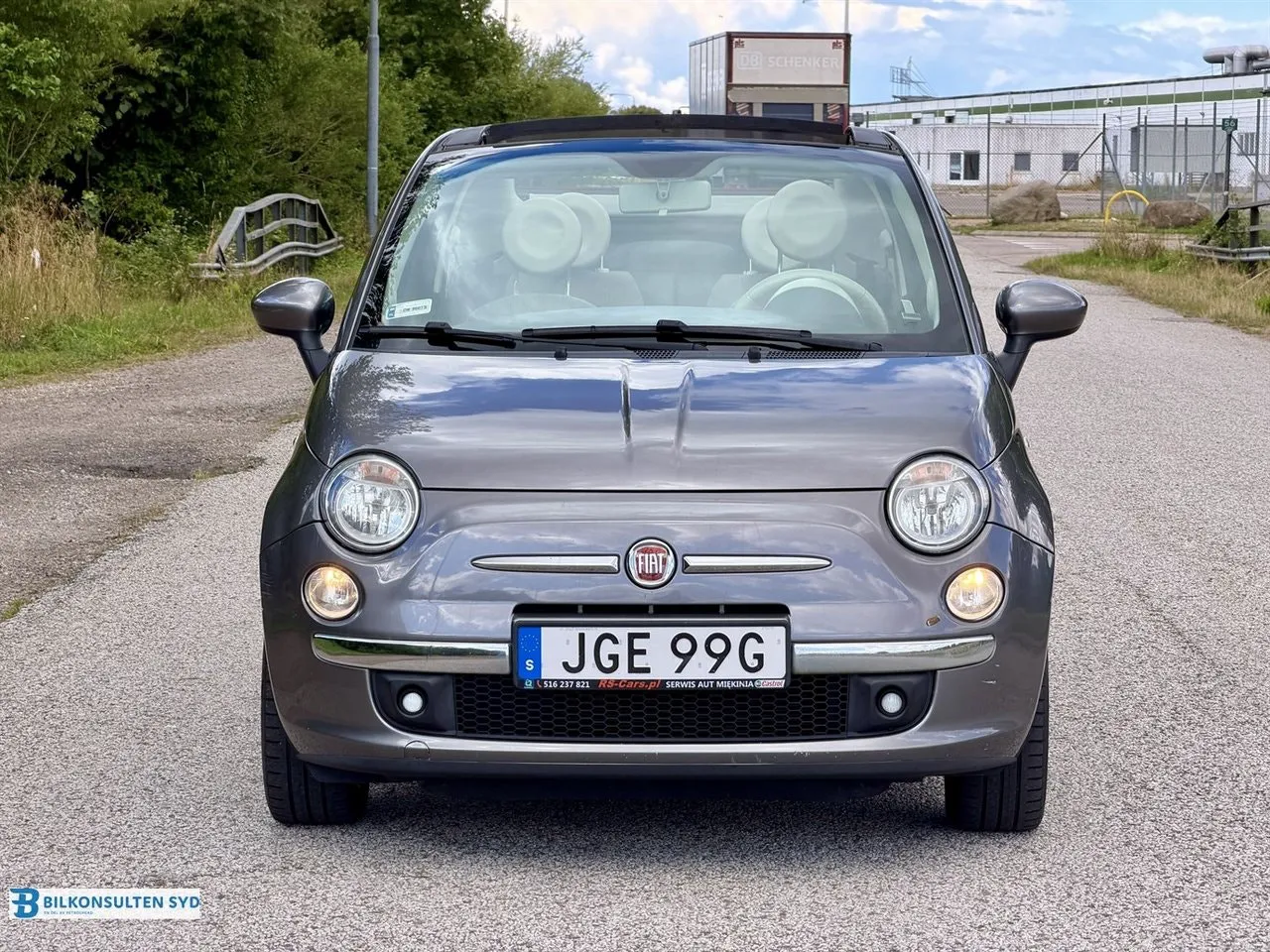 Vehicle image 2