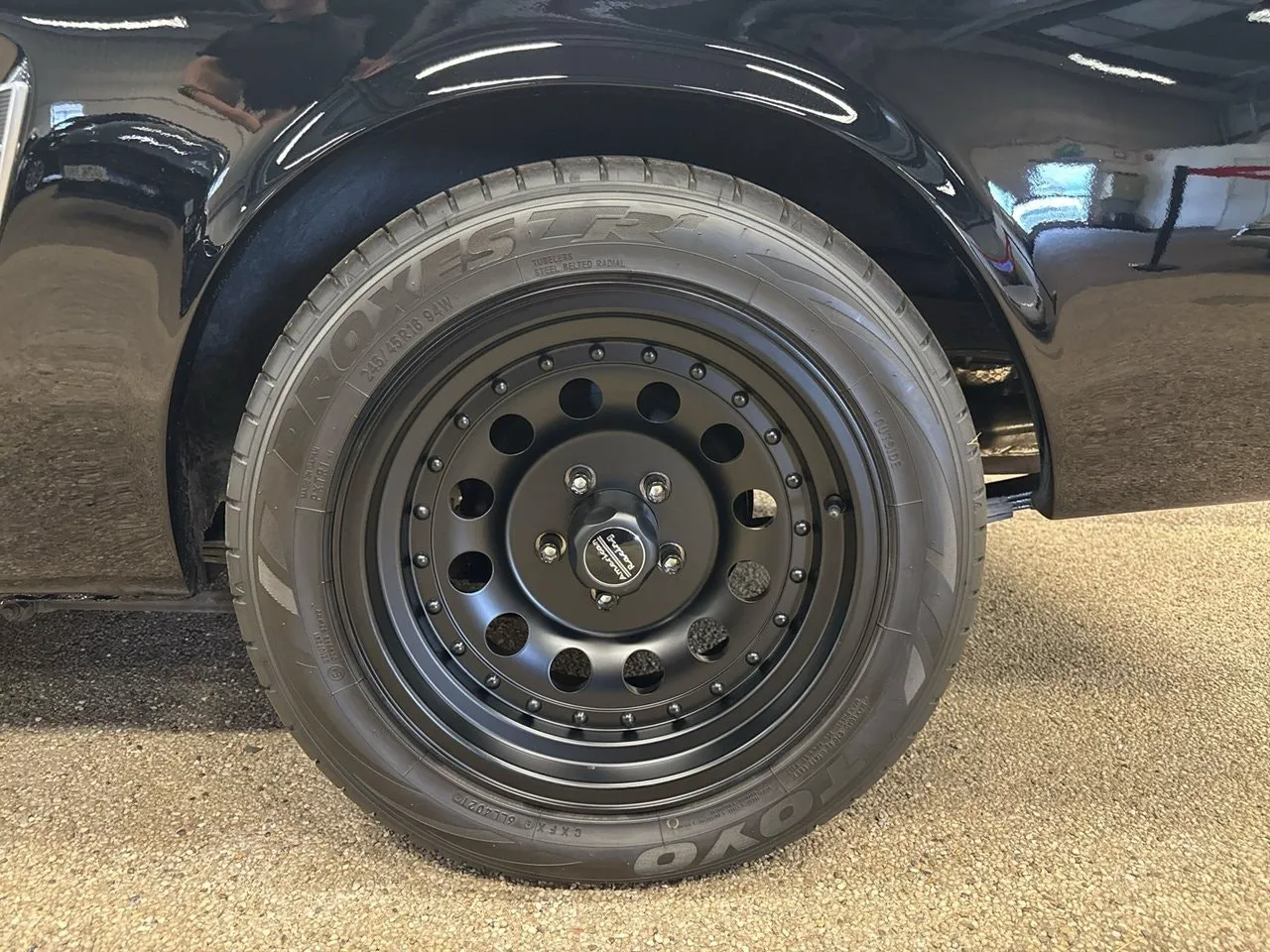 Vehicle image 18