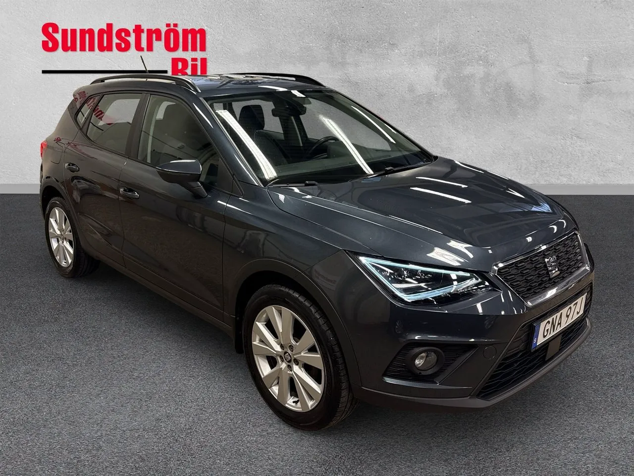 Vehicle image 7
