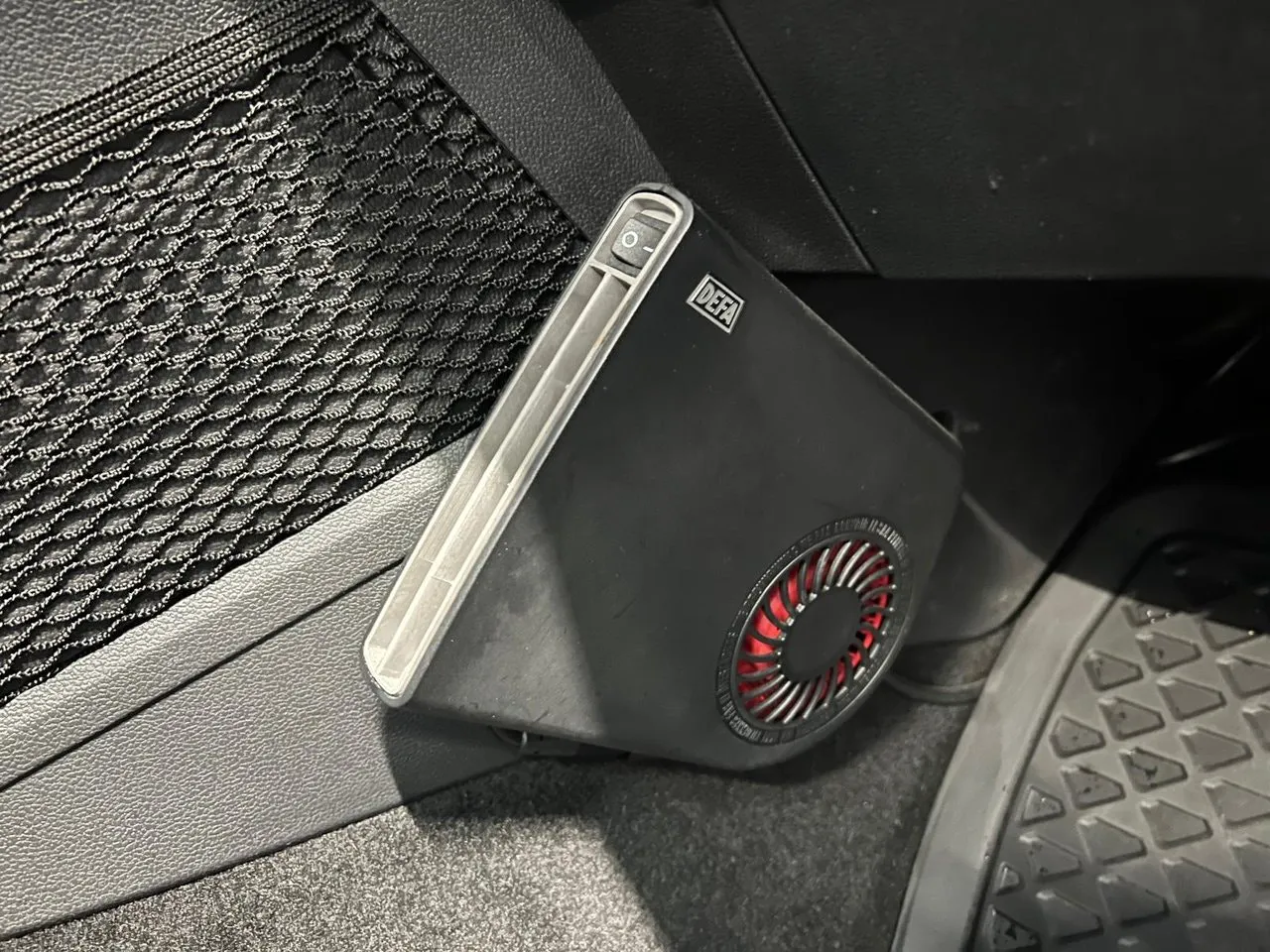 Vehicle image 20