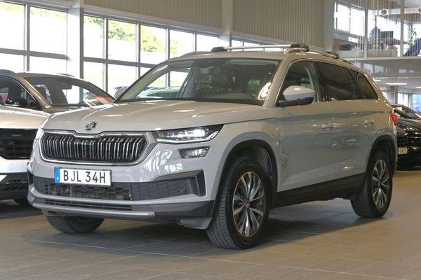 Skoda Kodiaq TSI 190 4x4 Style 7-sits Drag Cockpit Värmare - 2022