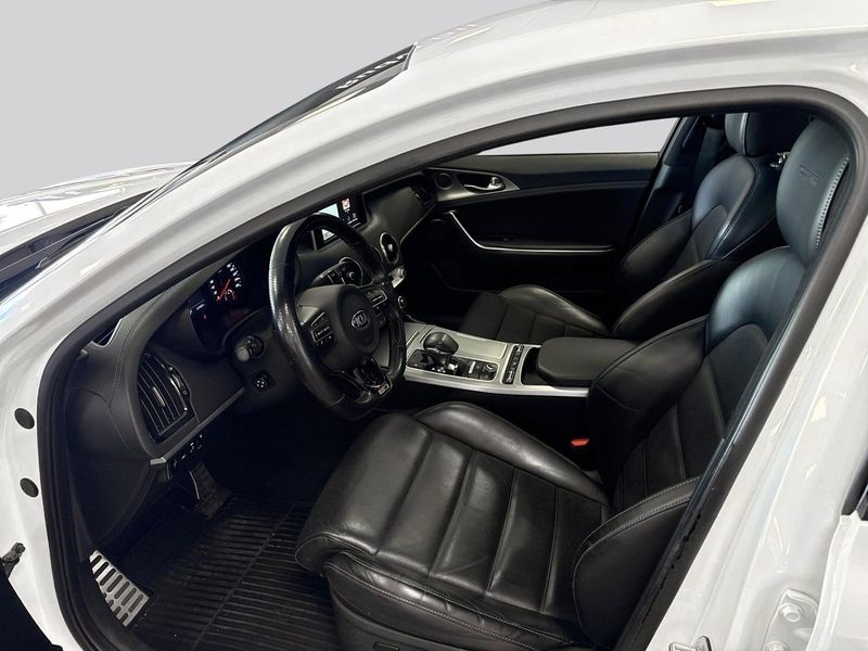 Kia Stinger bild 8
