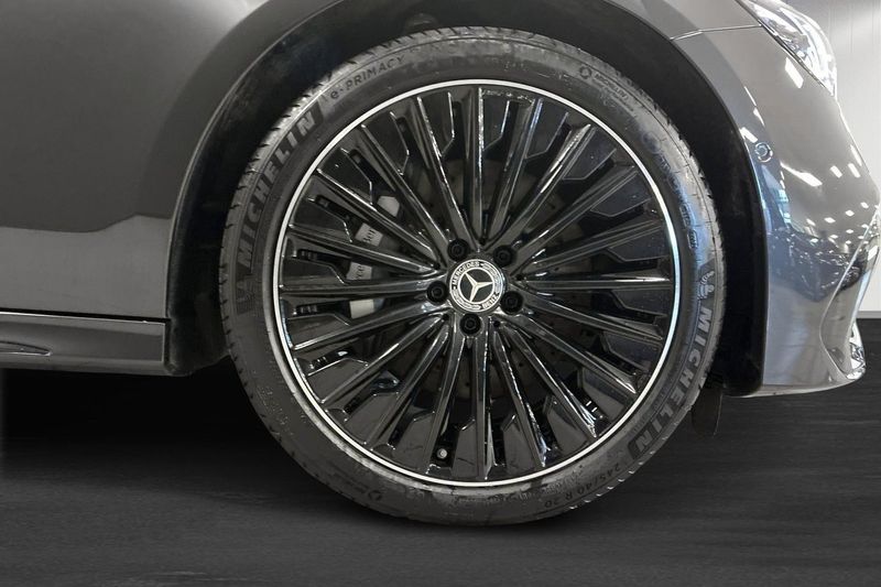 Mercedes E300 bild 12