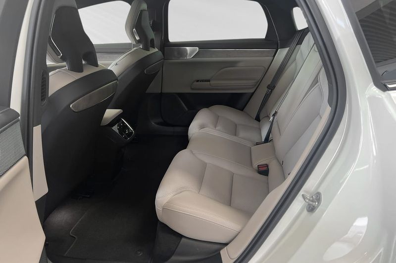 Volvo ES90 bild 8