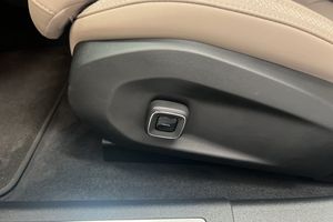 Volvo ES90 bild 18