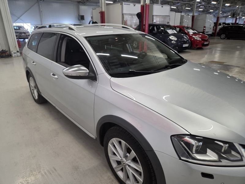 Volkswagen Passat bild 3