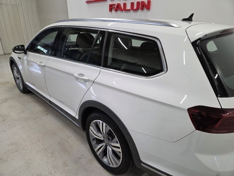 Volkswagen Passat bild 8