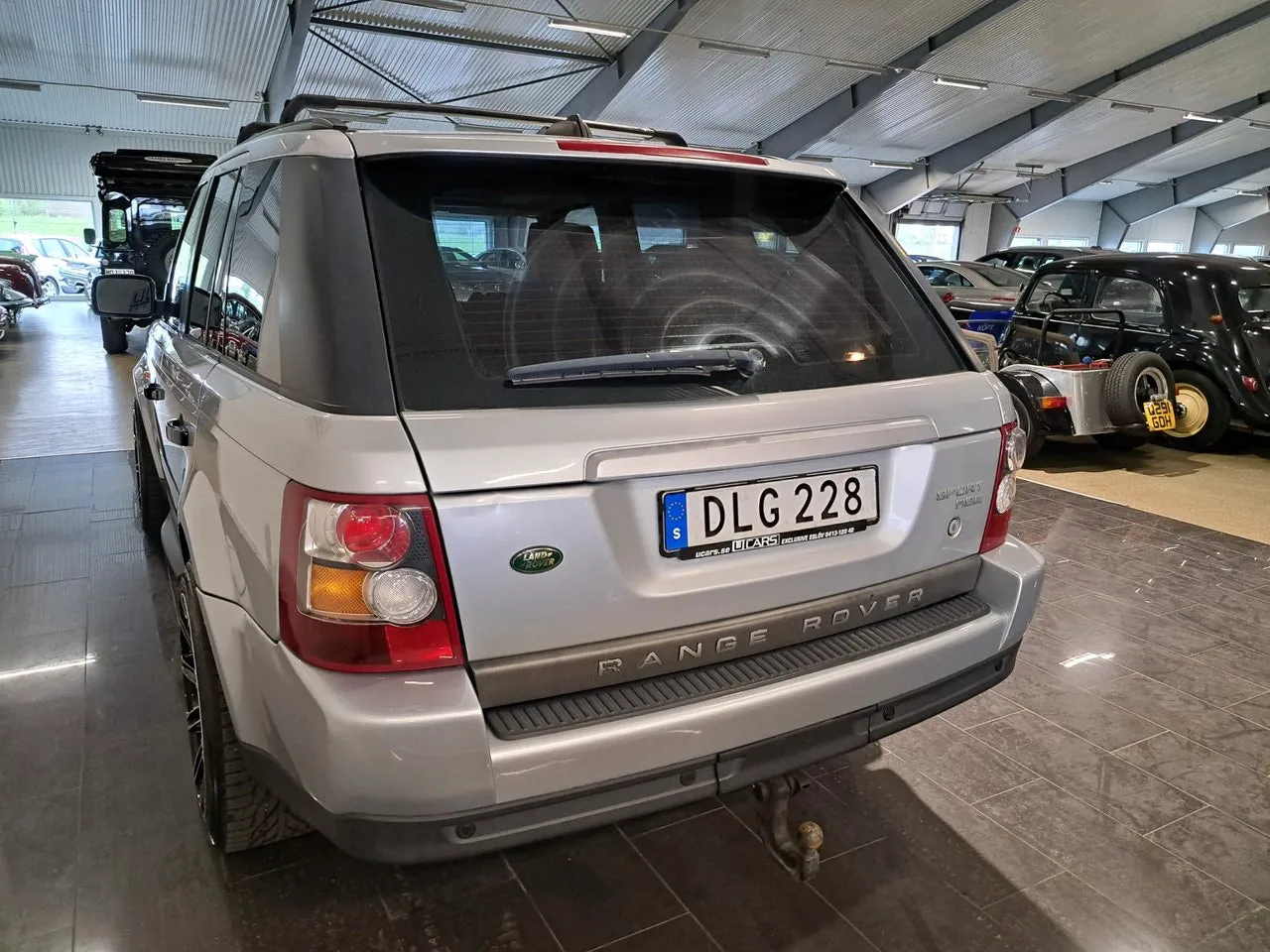 Vehicle image 8