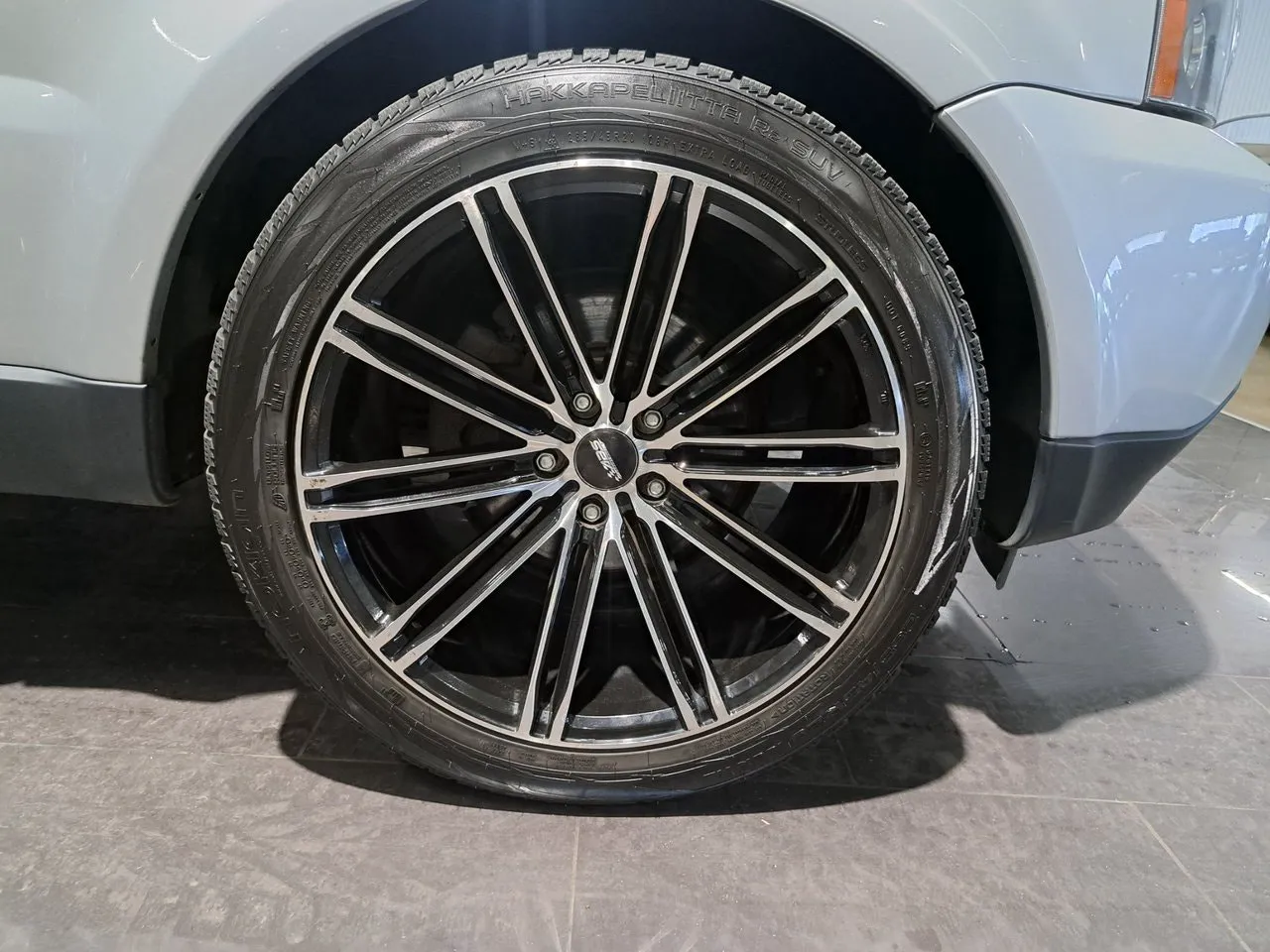 Vehicle image 20