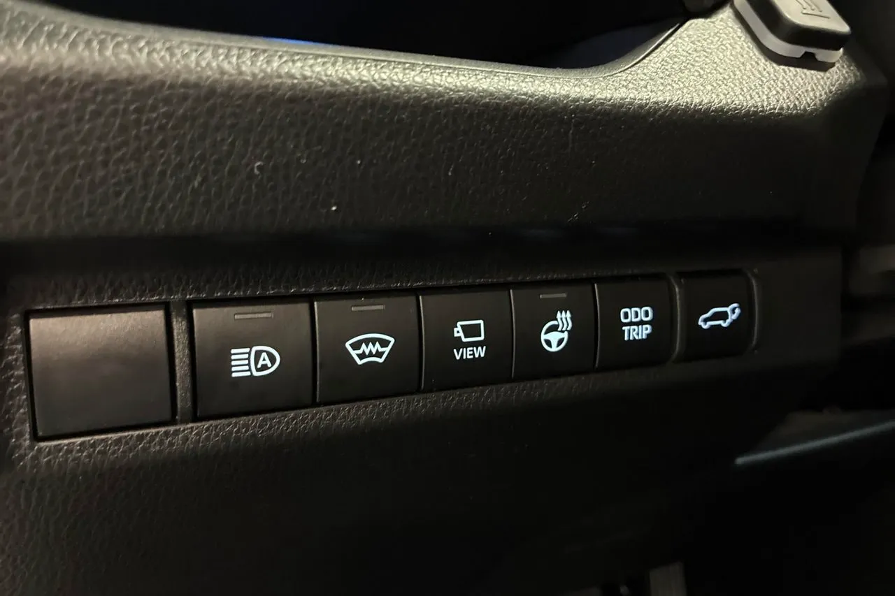 Vehicle image 22