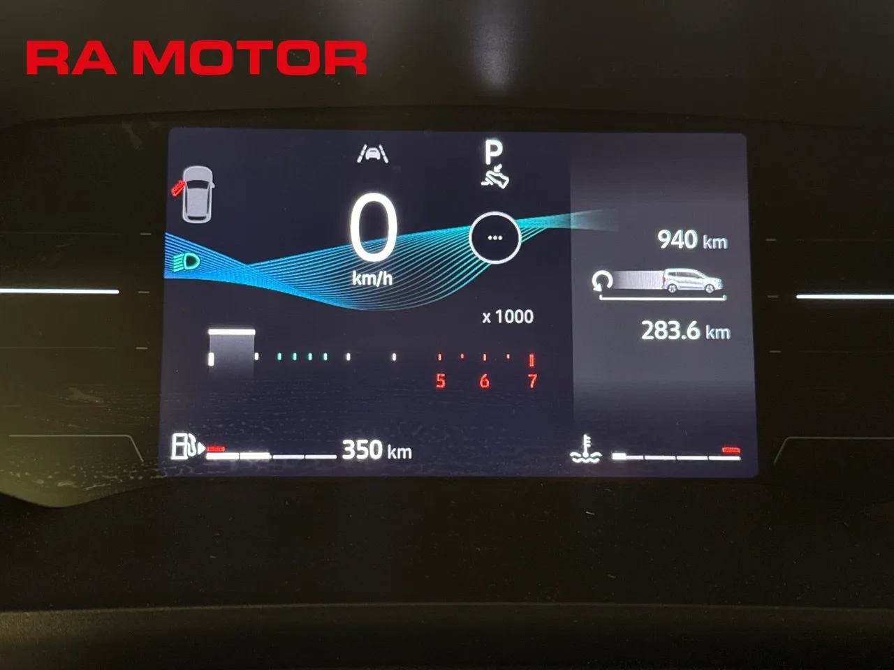 Vehicle image 19