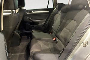 Volkswagen Passat bild 14