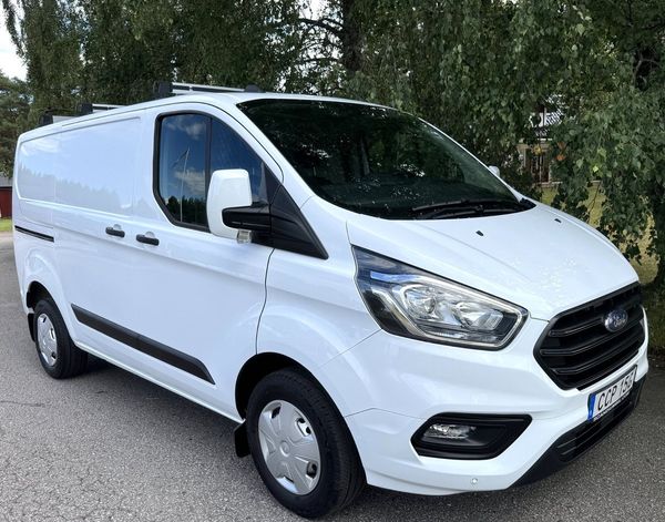 Ford Transit Custom 130 TDCi Inredning & Drag - 2022